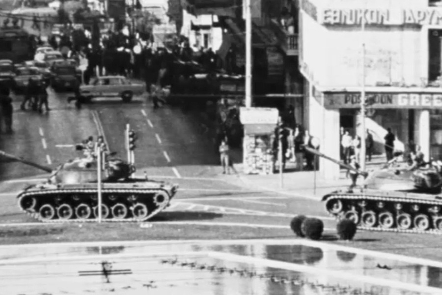 Σαν σήμερα: Το πραξικόπημα της 21ης Απριλίου του 1967