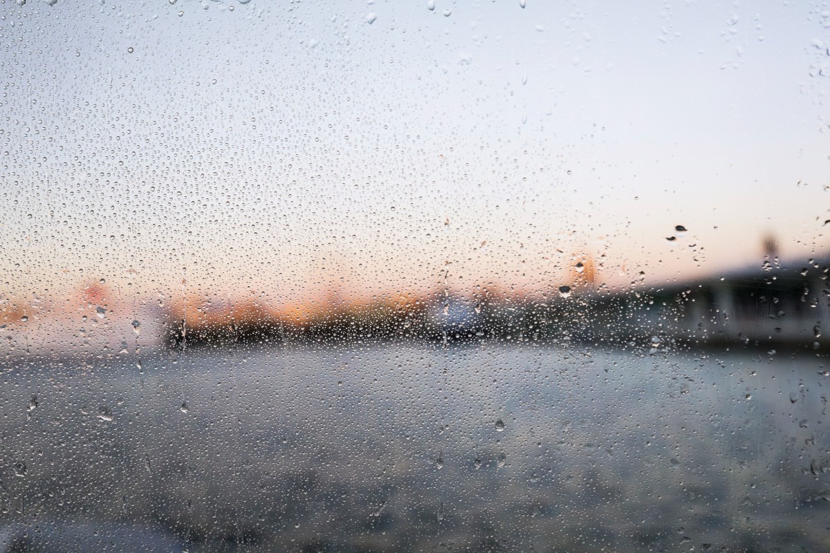 Καιρός σήμερα: Κύμα κακοκαιρίας με ισχυρές βροχές ‑ καταιγίδες και θυελλώδεις ανέμους