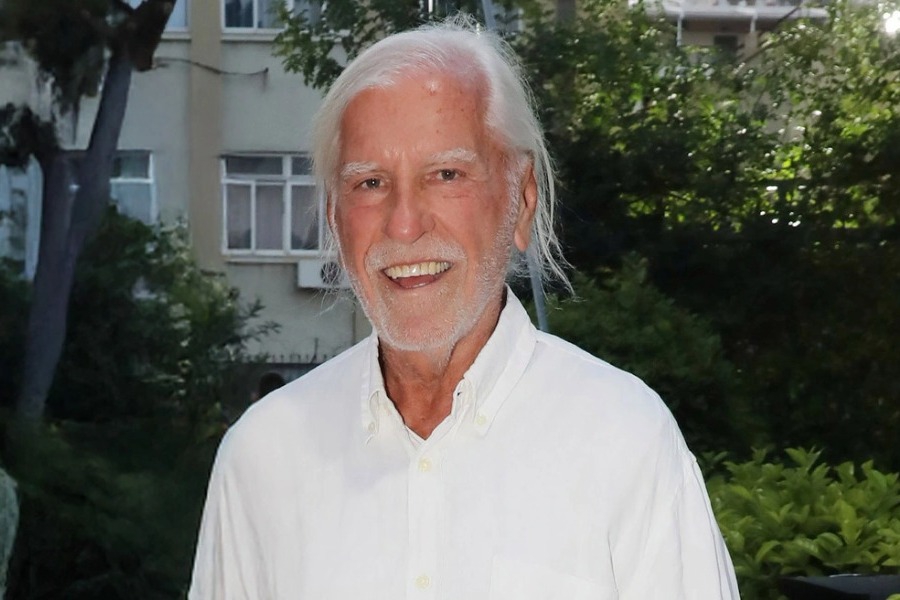 Πέθανε ο θρύλος της νυχτερινής διασκέδασης Λάκης Ραπτάκης: Ο άνθρωπος που άλλαξε το nightlife σε Αθήνα και Θεσσαλονίκη