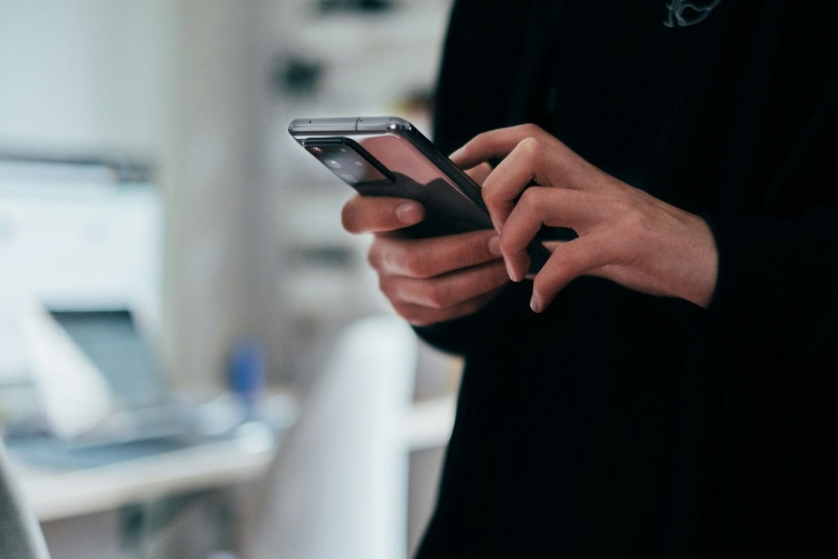 Νέα μεγάλη απάτη με SMS δήθεν από τα «ΕΛΤΑ» ‑ Τι αναφέρει