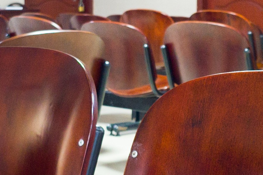 Πανεπιστήμιο Κρήτης: Μητέρα «μπούκαρε» στο γραφείο καθηγητή για τον μηδενισμό του γιου της λόγω… AI