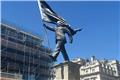 Banksy: Ξαναχτύπησε στην καρδιά του Λονδίνου με ένα άγαλμα που καταγγέλλει τον εθνικισμό