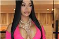 Cardi B αποκάλυψε ότι αφαίρεσε τα ενέσιμα από τους γλουτούς της: «Μου αρέσει το σώμα μου όπως είναι τώρα»