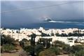 Καράβι «εξαφανίζεται» στην ομίχλη έξω από το λιμάνι της Πάρου ‑ Δείτε το βίντεο