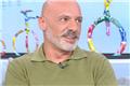 Νίκος Μουτσινάς: Γιατί «κόβει» κάθε κουβέντα για Βίσση – Καρβέλα στην παρέα του
