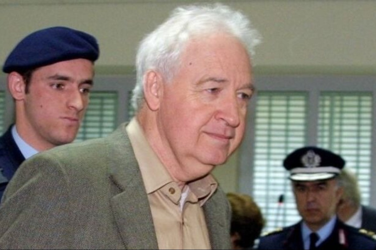 Γιωτόπουλος: Ξέσπασε ο αδελφός του Κωστή Περατικού ‑ «Δεν μπορεί να περπατά ελεύθερος»