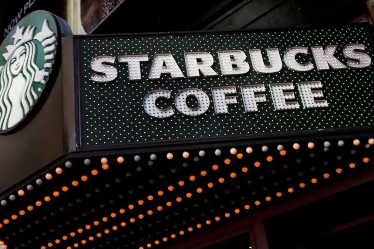 H Starbucks απολύει εργαζόμενους στις ΗΠΑ και κάνει reset στην Ελλάδα