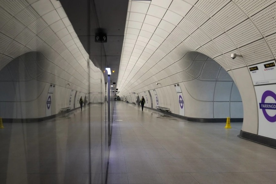 Εκκένωση σιδηροδρομικού σταθμού του Λονδίνου λόγω «ύποπτης διαρροής αερίου» – Επιβάτες αισθάνθηκαν αδιαθεσία