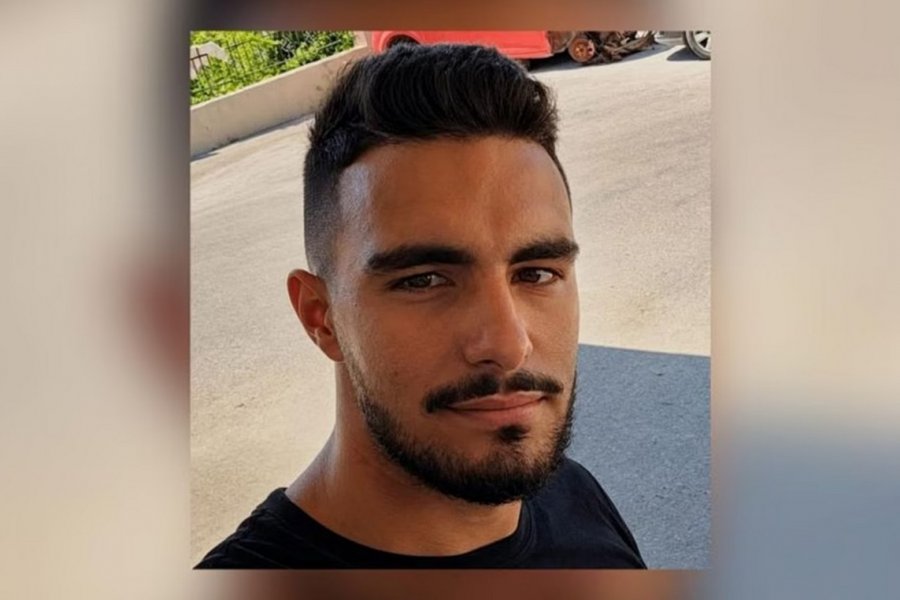 Συγκίνηση στην κηδεία του 21χρονου Αγγελου που έχασε τη ζωή του σε τροχαίο – Τον αποχαιρέτησαν με χορό, δείτε το βίντεο