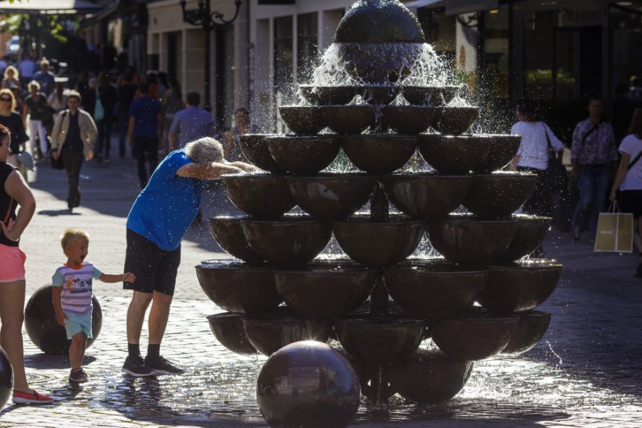 Συναγερμός στη Γερμανία για ακραία καιρικά φαινόμενα με καύσωνα έως 38°C και ισχυρές βροχοπτώσεις