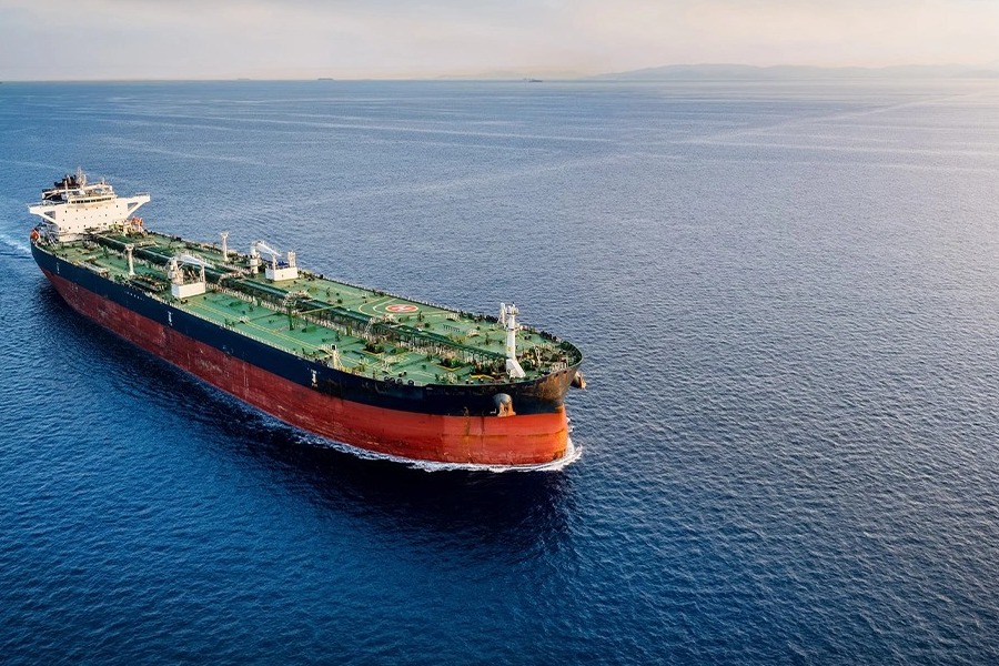 Το Πακιστάν πρότεινε σε πλοία να υψώσουν τη σημαία του για να περάσουν με ασφάλεια από τα Στενά του Ορμούζ