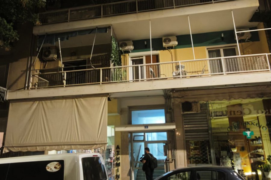 Νεκρός άνδρας σε διαμέρισμα στο Παγκράτι – Τι κατήγγειλε γειτόνισσα