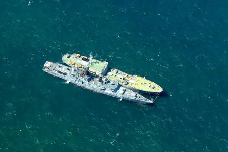 Ρωσικό πολεμικό πλοίο εκτέλεσε άσκηση με πραγματικά πυρά ανοικτά των βρετανικών ακτών ‑ πώς αντέδρασε το Λονδίνο