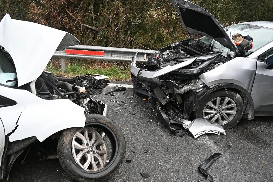 Τα τροχαία στην Ελλάδα μειώθηκαν σύμφωνα με την Κομισιόν: Ο χαμηλότερος αριθμός από το 1963