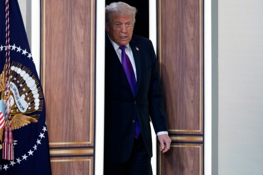 Ο Τραμπ διέγραψε από τον λογαριασμό του το βίντεο που δείχνει τους Ομπάμα ως πιθήκους: «Υπάλληλος το ανέβασε κατά λάθος»