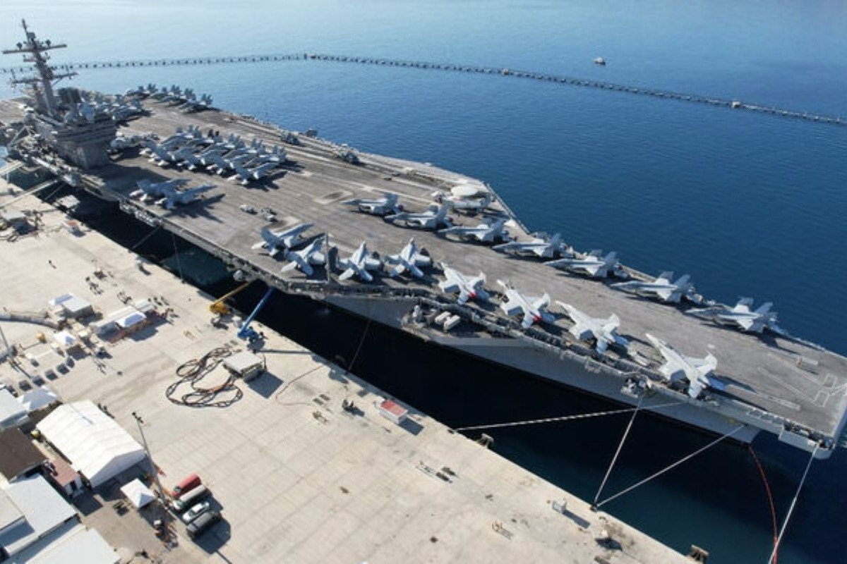 Κλείνει η βάση στη Σούδα