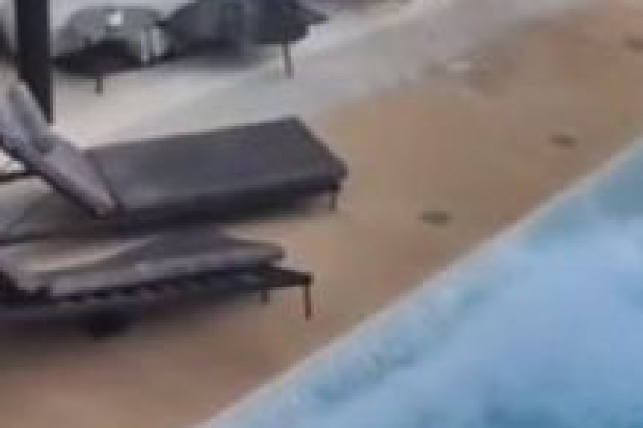 Βενεζουέλα: Συγκλονιστικό βίντεο από το χτύπημα των 7,5 Ρίχτερ στην Λα Γκουάιρα ‑ Αδειασε πισίνα