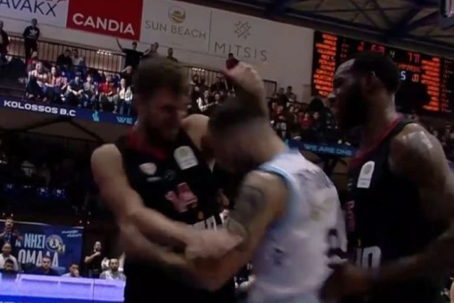 Ολυμπιακός: Τιμωρία μιας αγωνιστικής στον Βεζένκοφ για το επεισόδιο με τον Πετρόπουλο