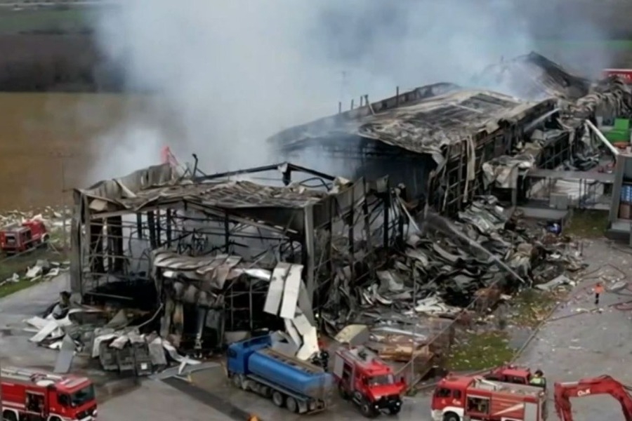 Εργοστάσιο «Βιολάντα»: Συγκλονιστικές μαρτυρίες από εργαζόμενους που σώθηκαν – «Η κόρη μου είναι σε σοκ»