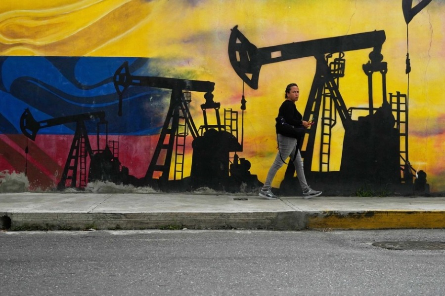 Ο Τραμπ περιμένει 30 έως 50 εκατομμύρια βαρέλια πετρελαίου από την Βενεζουέλα