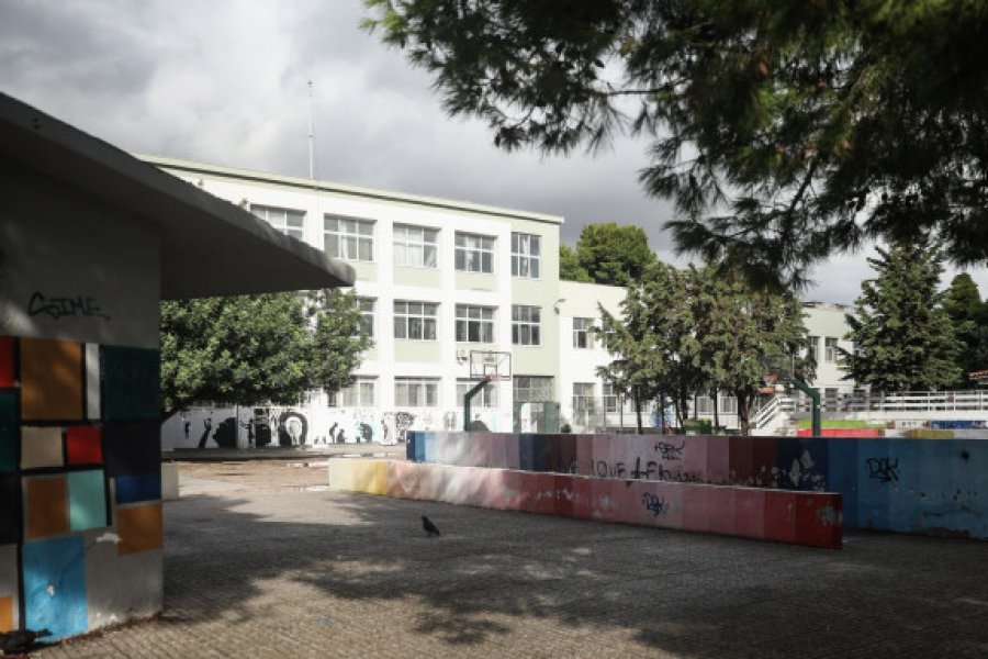 Βούλα: Συνελήφθη γυμναστής σε Γυμνάσιο για σeξουαλική παρενόχληση ‑ Τον κατήγγειλαν τρεις μαθητές