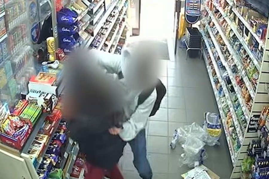 Βρετανία: 14χρονος μαχαίρωσε συμμαθήτριά του επειδή αρνήθηκε να βγει μαζί του, δείτε βίντεο