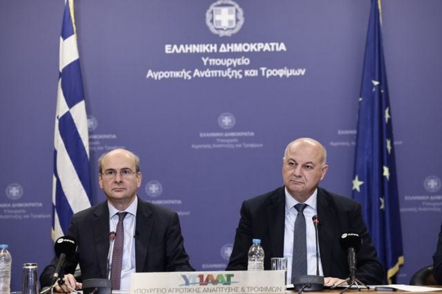 Μέτρα για αγρότες: Ηλεκτρικό ρεύμα στα 8,5 λεπτά και app για επιστροφή ΕΦΚ αγροτικού πετρελαίου τον Νοέμβριο