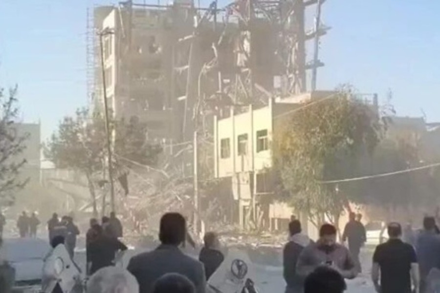 ΗΠΑ και Ισραήλ βομβάρδισαν κτίριο στο Ιράν που συνεδρίαζαν για εκλογή διαδόχου του Χαμενεΐ