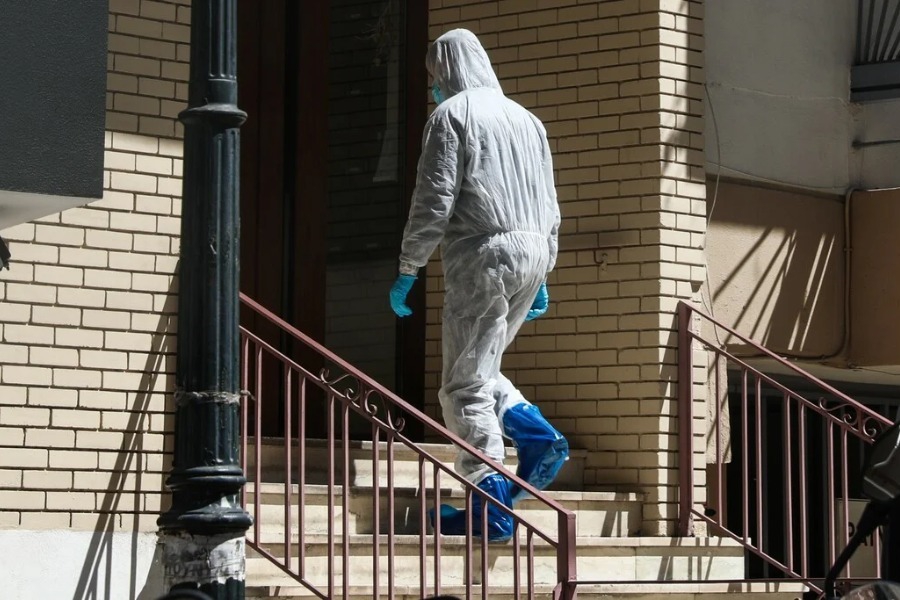 Ζωγράφου: Δεν ήθελε να μαθευτεί ο θάνατός τους για να μην του πάρουν το σπίτι, υποστήριξε ο γιος