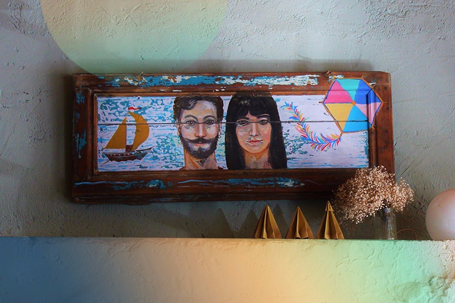 Το ζευγάρι που άφησε την πόλη και έφτιαξε ένα μοντέρνο καφενείο στο Λιτόχωρο