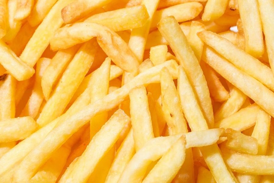 Το κόλπο για να ζεστάνετε τις τηγανιτές πατατές και να είναι σαν φρέσκες