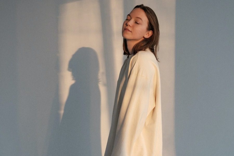 Το πρωινό τρικ των 5 δευτερολέπτων που οι ειδικοί λένε ότι αλλάζει τη διάθεσή σου αμέσως