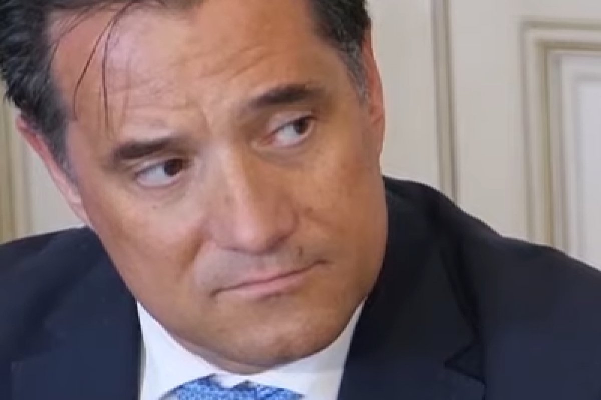 Μαζωνάκης: Ο Γεωργιάδης διαψεύδει παρέμβαση στην ώρα θανάτου ‑ «Να ανοίξουν όλα τα τηλέφωνα»