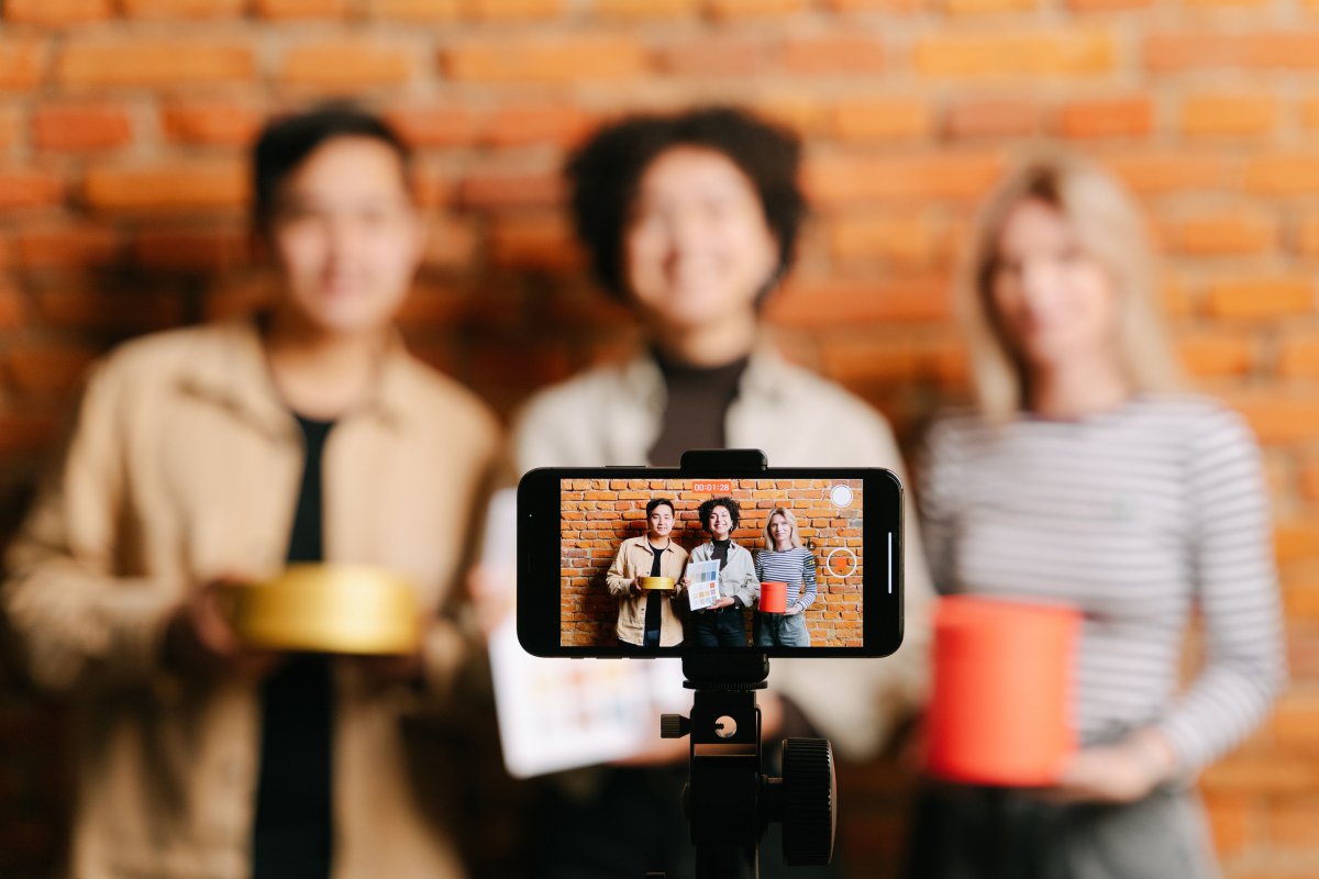 «Τιμοκατάλογος» influencers: Πόσο πληρώνεται ένα post – Ζαλίζουν οι αμοιβές