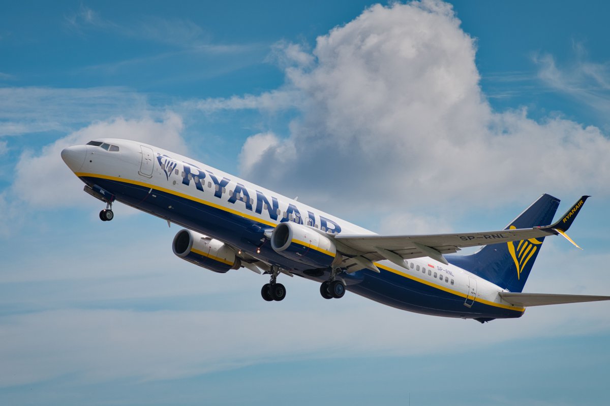 Νέο μπρα‑ντε‑φερ Ryanair με την Ελλάδα! Χιλιάδες επιβάτες ταλαιπωρήθηκαν ‑ Τι ζητά η εταιρεία
