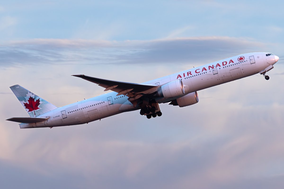 Επιληπτική κρίση πιλότου σε πτήση της Air Canada προκάλεσε τρόμο σε 61 επιβάτες