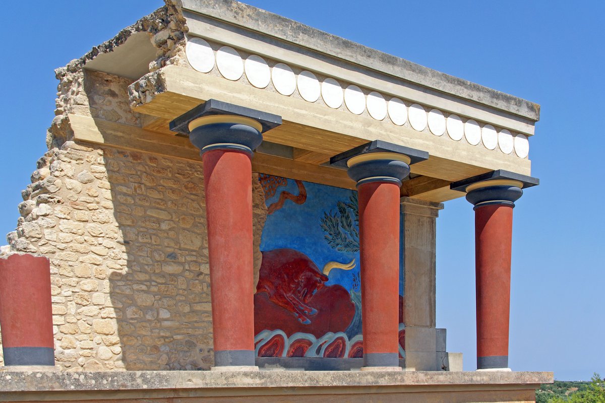 Δύο τουρίστες κατέρρευσαν από τη ζέστη στην Κνωσό – Προσωρινό «λουκέτο» στον αρχαιολογικό χώρο