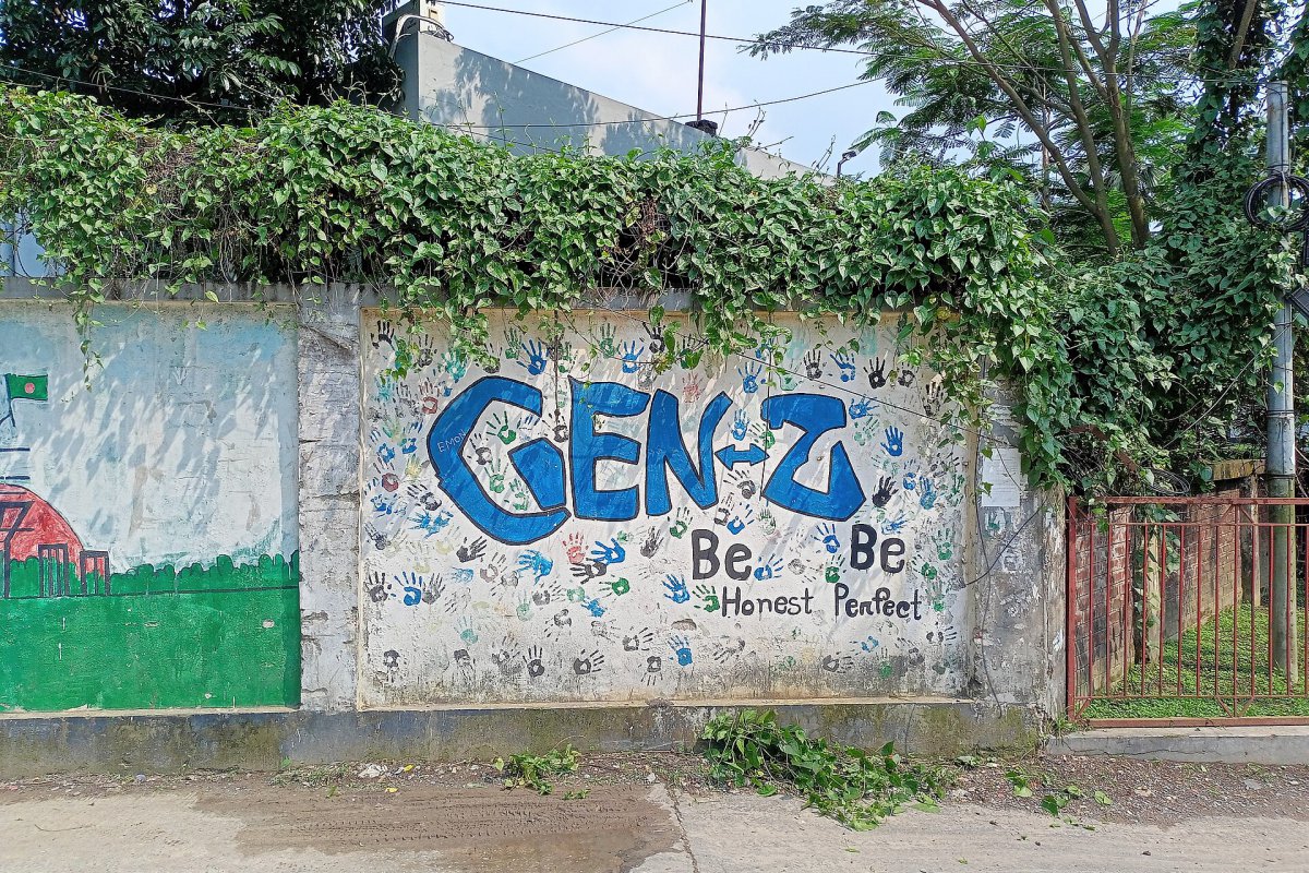 Γιατί η Gen Z λατρεύει την ποπ κουλτούρα των `90s & `00s περισσότερο από κάθε άλλη γενιά;