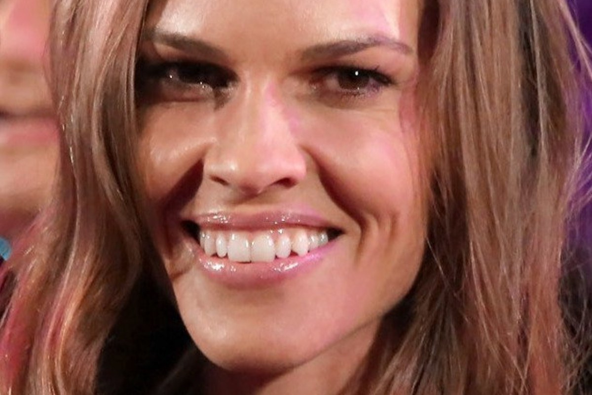 Hilary Swank: Έγκυος στα 52 της η ηθοποιός ‑ Πώς το ανακοίνωσε