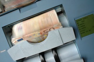 Τι γίνεται με τα χρήματα που μένουν για πάντα ξεχασμένα στις τράπεζες;