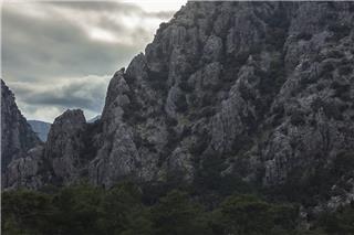 Όλυμπος: Ορειβάτης βρέθηκε νεκρός μετά από πτώση σε χαράδρα - Σε εξέλιξη μεγάλη επιχείρηση ανάσυρσης