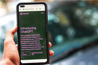 Κατέρρευσαν ταυτόχρονα τα AI Chatbots - Προβλήματα σε Chatgpt, Grok, Claude και Gemini