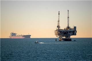 Πετρέλαιο: Ανοδος 4% στα 108,4 δολάρια μετά το «όχι» Τραμπ στο Ιράν για τα Στενά του Ορμούζ