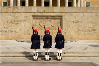 Χιλιάδες Έλληνες λαμβάνουν ξαφνικά SMS επιστράτευσης από το gov.gr ‑ Η αλλαγή έως τα 60 έτη