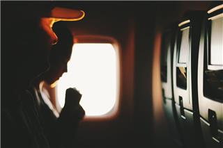 Τρόμος σε πτήση της Ryanair: «Αν είναι να πεθάνουμε, θα πεθάνουμε μαζί» λέει η σύζυγος του Σέρβου
