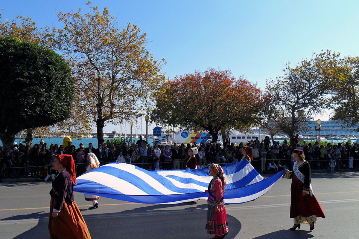 28η Οκτωβρίου: Προσαύξηση 75% για όσους δουλέψουν ‑ Δεν συμψηφίζεται με το ρεπό