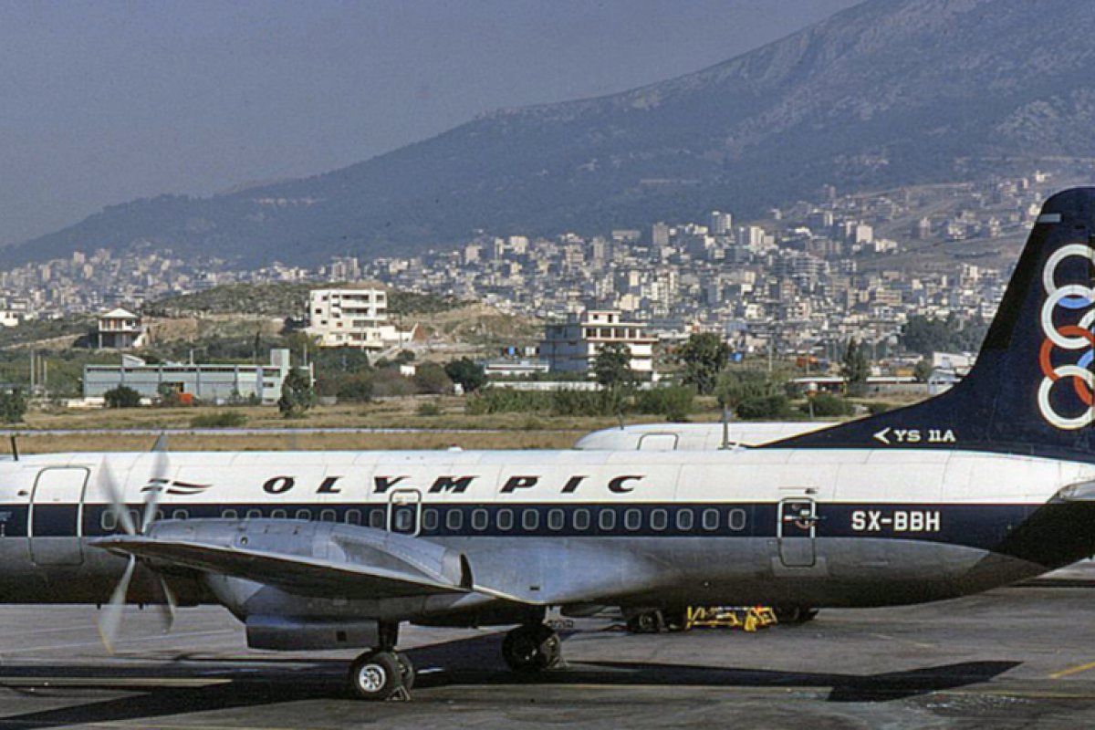 Η «χρυσή εποχή» της Ολυμπιακής μέσα από μια σπάνια φωτογραφία ‑ δείτε τι σέρβιραν στους επιβάτες