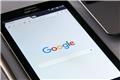 Google: «Εξαπάτηση» οι ψεύτικοι συντάκτες με AI φωτογραφίες ‑ Το δίκτυο που έκλεισε