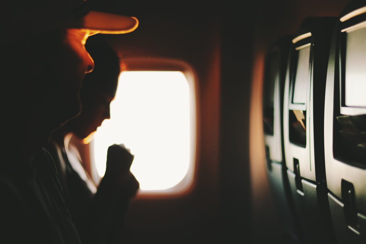 Τρόμος σε πτήση της Ryanair: «Αν είναι να πεθάνουμε, θα πεθάνουμε μαζί» λέει η σύζυγος του Σέρβου