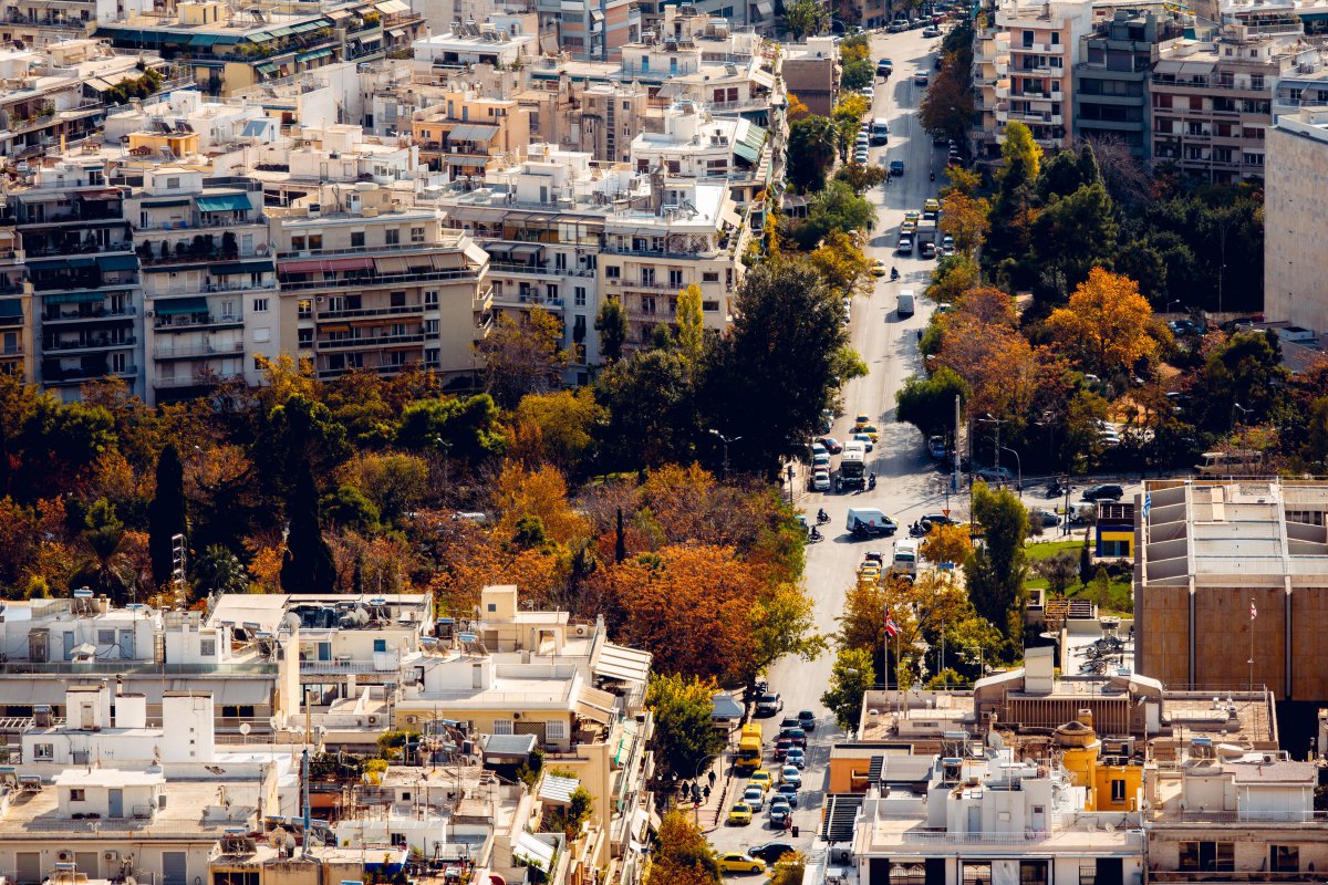 Πώληση ακινήτου ακόμη και με χρέη στην εφορία: Οι νέοι κανόνες για τις μεταβιβάσεις